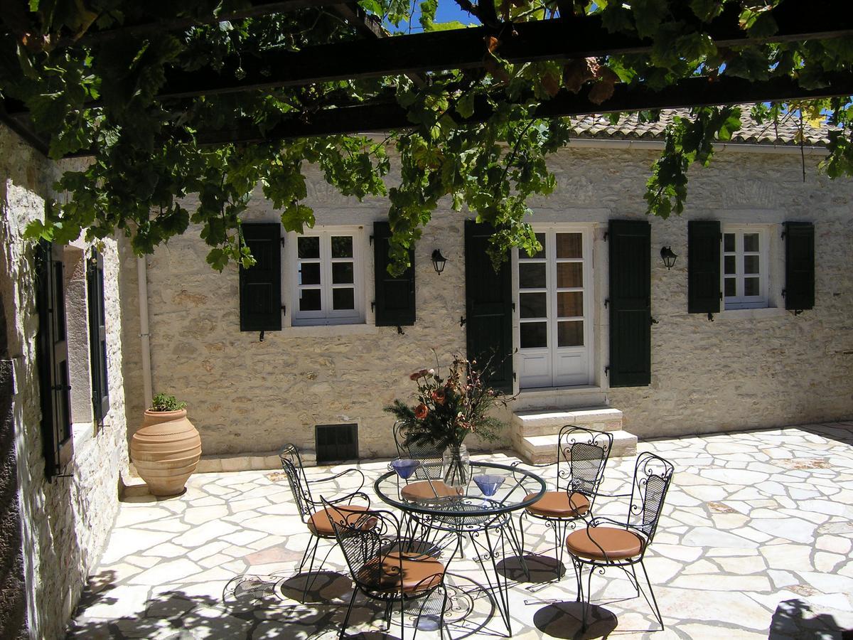 Traditional Stone Villa Olympia Viggla 외부 사진