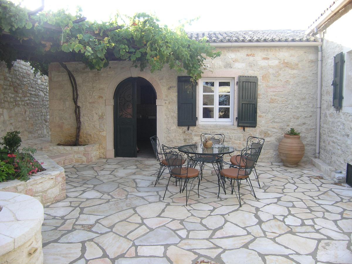 Traditional Stone Villa Olympia Viggla 외부 사진